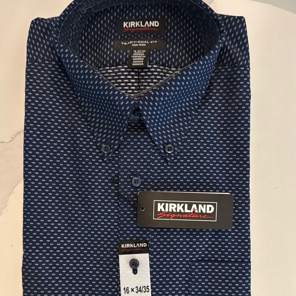 Kirkland Signature Blue Casual Button Down Shirt with Classic Design